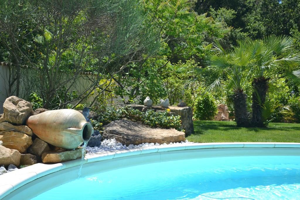 Le Refuge Bed and Breakfast Mornas Εξωτερικό φωτογραφία